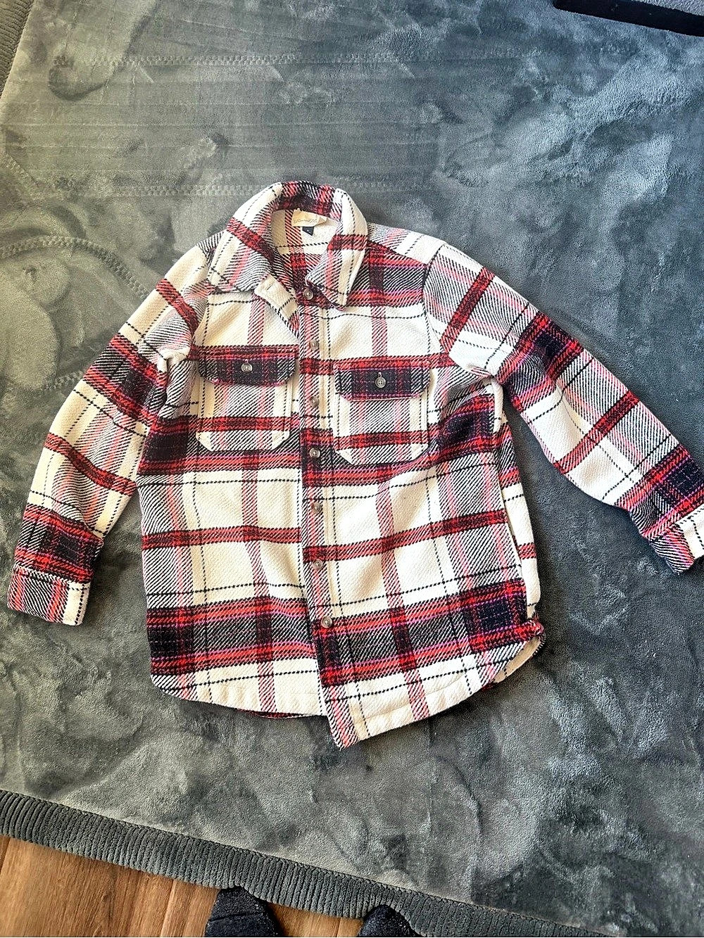 Universal Thread Plaid Shirt Jacket in White & Red Size XS
